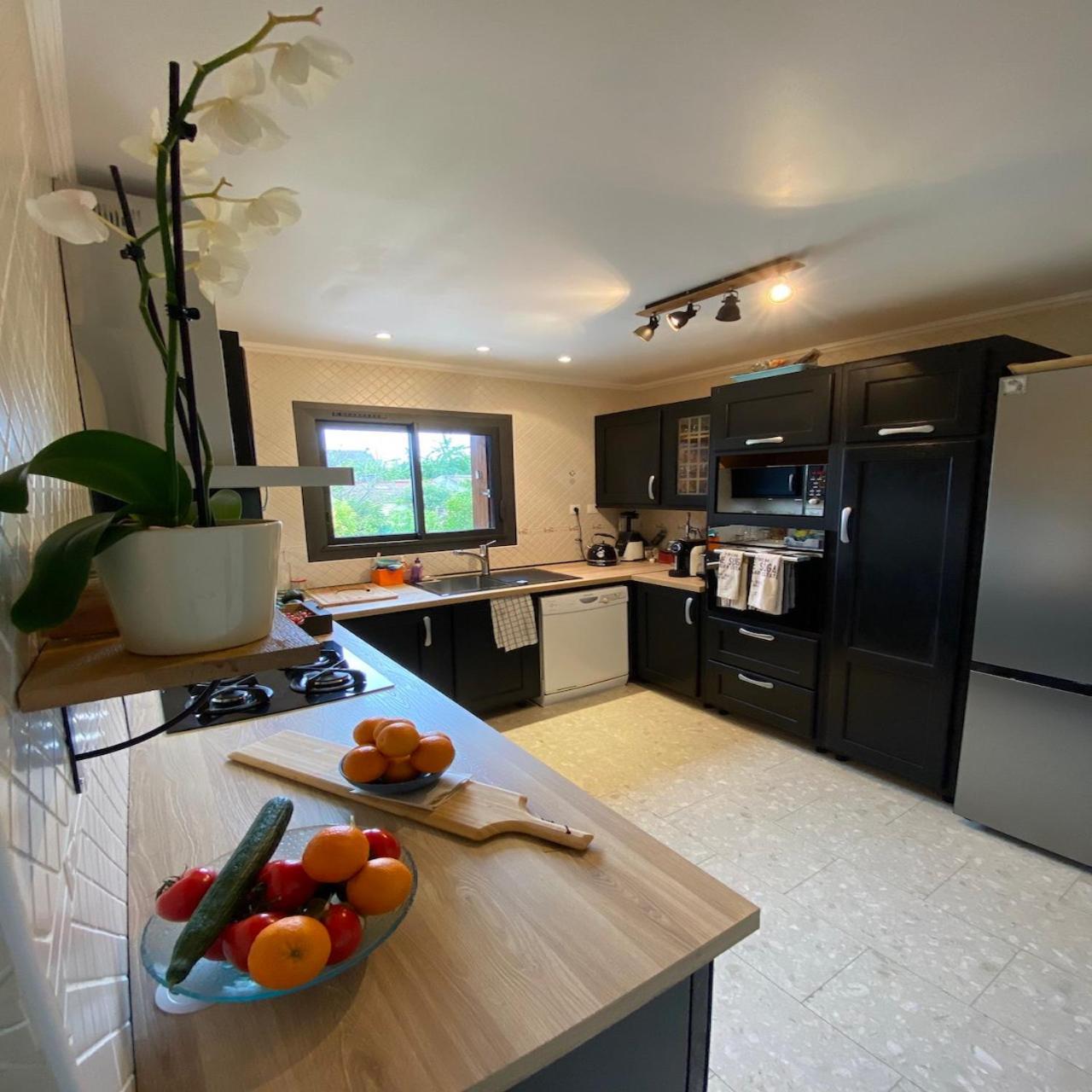 Villa Maison Bezons: Confort & Jardin *